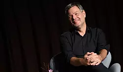 Die K&uuml;r zum Spitzenmann der Gr&uuml;nen ist f&uuml;r den Bundesparteitag in der kommenden Woche geplant. (Archivbild) - &copy; Bernd von Jutrczenka/dpa