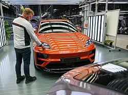 Das auslieferungsst&auml;rkste Fahrzeug von Porsche im Jahr 2025: der Macan. (Archivbild) - &copy; Jan Woitas/dpa