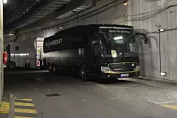 Der deutsche Mannschaftsbus blieb nach den Anschl&auml;gen in Paris lange in den Katakomben des Stade de France (Archivbild). - &copy; picture alliance / dpa