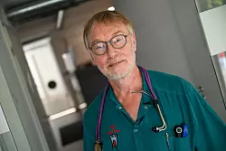 Der Mediziner erntet nicht nur im Netz Kritik f&uuml;r sein Schild (Archivbild). - &copy; Marius Bulling/onw-images/dpa