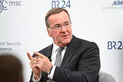 Es ist der erste Auslandseinsatz der Bundeswehr, den Boris Pistorius als Verteidigungsminister zu verantworten hat. - &copy; Tobias Hase/dpa