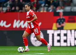 Nimmt wieder Fahrt auf - wie zuletzt gegen Real Madrid: Lena Oberdorf. - © Sven Hoppe/dpa