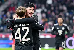 Lennart Karl (Nr 42.) &uuml;berzeugte beim Test in Salzburg. - &copy; Sven Hoppe/dpa