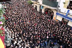 Der Dimonis-Tanz ist ein gro&szlig;es Spektakel. - &copy; Isaac Buj/Europa Press/dpa