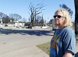Das Palisades-Feuer hat ganze Straßenzüge vernichtet. - © Barbara Munker/dpa