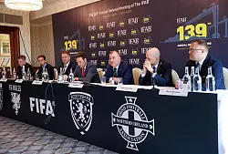 Das Ifab ist für alle Regelfragen des Weltfußballs zuständig. - © Peter Morrison/PA Wire/dpa