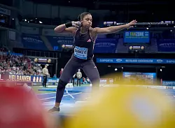 Kugelsto&szlig;erin Yemisi Ogunleye will nach 2025 zum zweiten Mal in D&uuml;sseldorf gewinnen. (Archivbild) - &copy; Bernd Thissen/dpa