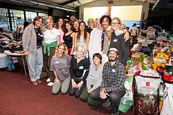 Die Macher des Venice Helping Hub kannten sich bis vor einer Woche noch gar nicht. - &copy; Maximilian Haupt/dpa