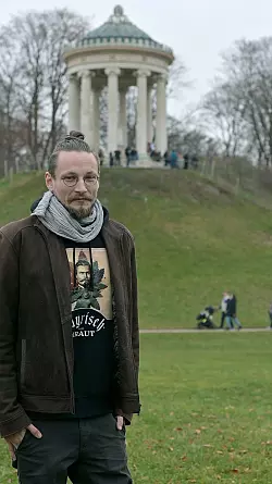 Emanuel Burghard klagt gegen das Verbot. - &copy; Lucas Caspari