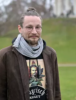 Er ist einer von zwei Kl&auml;gern in dem Normenkontrollverfahren. - &copy; Lucas Caspari