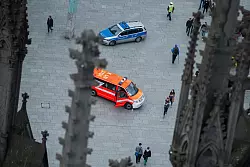 Die &Uuml;bergriffe der K&ouml;lner Silvesternacht vor zehn Jahren ereigneten sich auf dem Platz zwischen Hauptbahnhof und Dom. (Archivbild) - &copy; picture alliance / Rolf Vennenbernd/dpa
