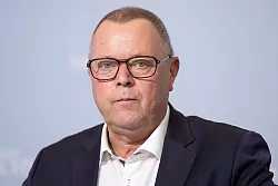 Brandenburg habe seit vielen Monaten an der Verbotsverf&uuml;gung gearbeitet, sagt St&uuml;bgen. (Archivbild) - &copy; Sebastian Kahnert/dpa