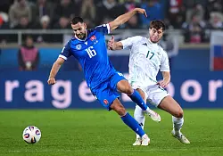 Nun geht es für Nordirland gegen Deutschland in Leipzig um Platz eins. - © Ben Whitley/PA Wire/dpa