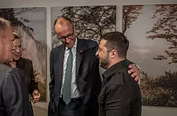 Bundeskanzler Friedrich Merz will &laquo;jeden Weg unterst&uuml;tzen, der es erm&ouml;glicht, russische Verm&ouml;genswerte zu nutzen, um der Ukraine weiter zu helfen&raquo;. - &copy; Michael Kappeler/dpa