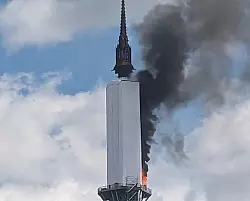 Der Brand im Turm der Kathedrale von Rouen brach während Bauarbeiten aus. - © Uncredited/Vivien Leservoisier/AP/dpa