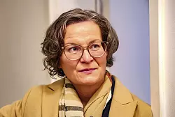 Bauministerin Ina Scharrenbach machte sich selbst ein Bild von der Situation. - &copy; Gianni Gattus/dpa