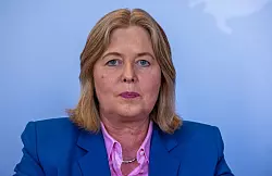 Ministerin Bas will «mehr Zug» in der Betreuung von Bürgergeldbeziehern. (Archivbild) - © Jens Büttner/dpa