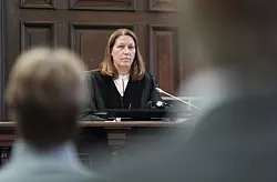 Richterin Isabel Hildebrandt ist Vorsitzende der Strafkammer. - &copy; Marcus Brandt/Pool dpa/dpa