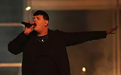 F&uuml;r Deutschland rockte Isaak mit seinem Lied &laquo;Always on the Run&raquo; die ESC-B&uuml;hne. - &copy; Jens B&uuml;ttner/dpa