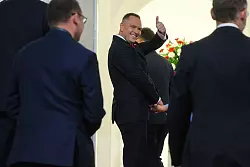 Polens neuer Pr&auml;sident Karol Nawrocki hat den Amtseid abgelegt. (Foto aktuell) - &copy; Rafal Guz/PAP/dpa