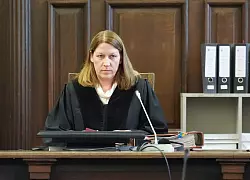 Die Vorsitzende Richterin unterbrach die Erkl&auml;rung der Angeklagten Block mehrfach. - &copy; Marcus Brandt/dpa Pool/dpa