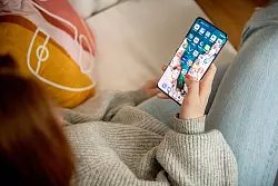 Praktisch: Bei Smartphones hat man gleich bei der Ersteinrichtung die Wahl zwischen verschiedenen Browsern. - &copy; Zacharie Scheurer/dpa-tmn