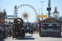 Zum Wiesnstart herrscht traumhaftes Wetter in M&uuml;nchen. - &copy; Felix H&ouml;rhager/dpa