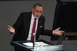 AfD-Fraktionschef Chrupalla warnt vor ausufernden Schulden. - &copy; Michael Kappeler/dpa