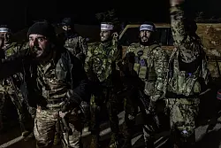 Eine Allianz islamistischer Gruppen ist seit Tagen auf dem Vormarsch im Nordwesten Syriens. - &copy; Anas Alkharboutli/dpa