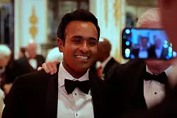 Vivek Ramaswamy soll an der Seite von Musk an der K&uuml;rzung von Regierungsausgaben arbeiten. - &copy; Alex Brandon/AP/dpa