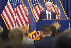 Die Fed hat nach drei Senkungen erstmals wieder den Leitzins unber&uuml;hrt gelassen. - &copy; Jacquelyn Martin/AP/dpa