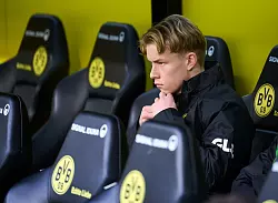 Könnte den verletzten Ramy Bensebaini ersetzen: BVB-Neuzugang Daniel Svensson. - © Bernd Thissen/dpa