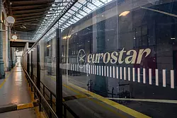 Der Eurostar verbindet London derzeit direkt mit Paris, Brüssel und Amsterdam. - © Aurelien Morissard/AP/dpa
