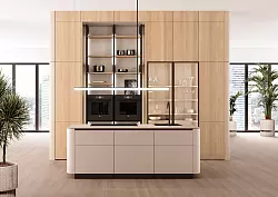 Runde Konturen sind einer der Küchenmöbeltrends 2026. - © Leicht Küchen/dpa-tmn