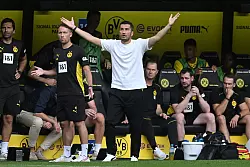 Noch l&auml;uft nicht alles rund f&uuml;r den neuen BVB-Coach Sahin. - &copy; Bernd Thissen/dpa