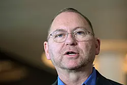 Verdi-Chef Frank Werneke fordert ein Einlenken der Arbeitgeber. - &copy; Michael Bahlo/dpa