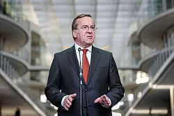 Verteidigungsminister Boris Pistorius (SPD) unterstreicht die Opfer deutscher Soldaten im Afghanistan-Einsatz. (Archivbild) - &copy; Kay Nietfeld/dpa