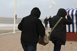 Der erste Herbststurm erreicht Norderney. - &copy; Kai Moorschlatt/dpa