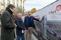 Ein Bahntower in Erfurt? Zumindest als Bildmontage ist die Idee bereits Realit&auml;t. - &copy; Michael Reichel/dpa
