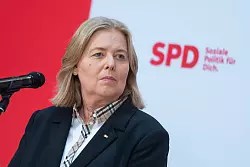 Die neue starke Frau der SPD: Bärbel Bas. - © Christophe Gateau/dpa