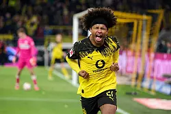 Karim Adeyemi explodierte nach seinem Tor zum 3:2 - © Bernd Thissen/dpa