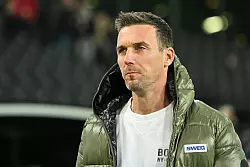 Kassierte die Niederlage in Folge: KSC-Trainer Christian Eichner - © Swen Pförtner/dpa