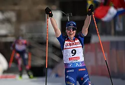 Océane Michelon gewann WM-Silber im Massenstart. (Archivbild) - © Martin Schutt/dpa