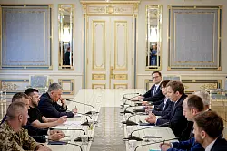 Auch ein Gespräch mit dem ukrainischen Präsidenten Wolodymyr Selenskyj steht auf der Agenda. - © Kay Nietfeld/dpa