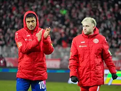 Nadiem Amiri (l.) und Benedict Hollerbach (r.) trafen f&uuml;r Mainz in Berlin. - &copy; Soeren Stache/dpa