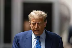 Der US-Präsident fühlt sich von der Justiz ungerecht behandelt. (Archivbild) - © JUSTIN LANE/EPA/POOL/AP/dpa