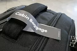 Bislang galt: Ausschlie&szlig;lich Beh&auml;ltnisse von maximal 100 ml in einem verschlie&szlig;baren 1-Liter-Beutel sind im Handgep&auml;ck zul&auml;ssig. (Archivbild) - &copy; Andrea Warnecke/dpa-tmn/dpa