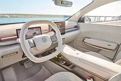 Ein bisschen zur&uuml;ck in die Vergangenheit: Ganz frische Autos wie der VW ID.Cross bekommen auch wieder ein paar klassische Tasten. - &copy; Ivo Hercik/Volkswagen AG/dpa-tmn