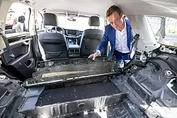 Der Prozess gegen mutmaßliche Kokain-Kuriere im Auftrag der Mafia startet. (Archivbild) - © Christoph Reichwein/dpa