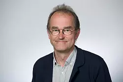 Prof. Dr. Reinhard Lindner, einer der beiden Leiter des Nationalen Suizidpr&auml;ventionsprogramms f&uuml;r Deutschland (NaSPro). - &copy; Sonja Rode/Lichtfang.net/dpa-tmn